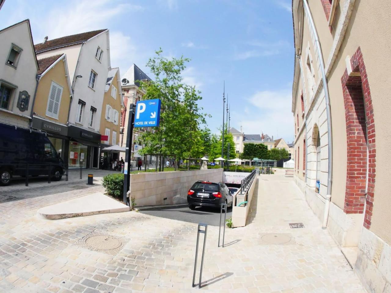 Coeur De Ville, Calme, Spacieux,Parking Et Wifi ! Σαρτρ Εξωτερικό φωτογραφία